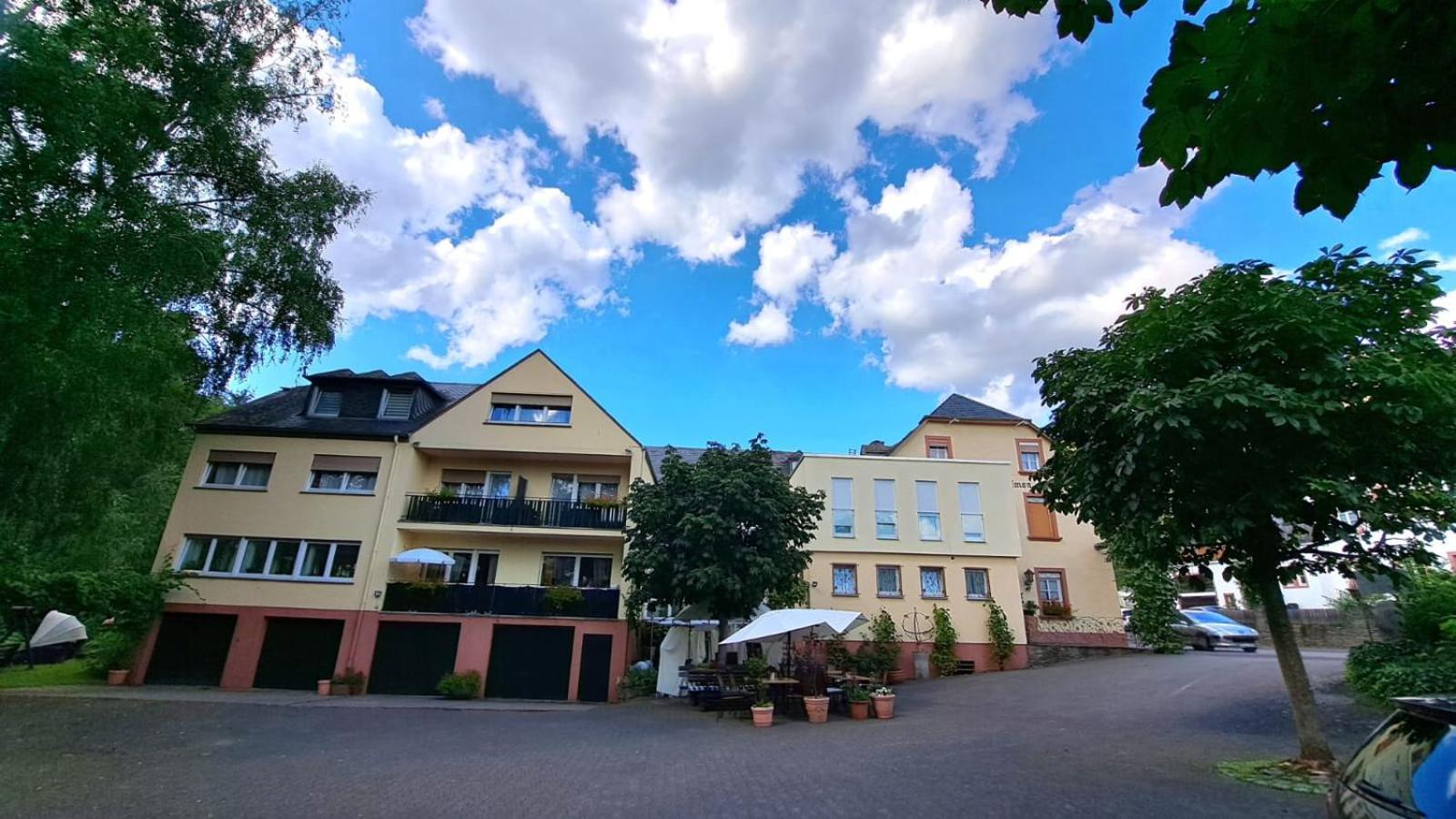 Hotel Landgasthof Simon Waldrach Exteriör bild
